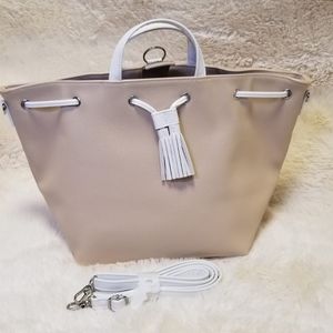 Creamy tote